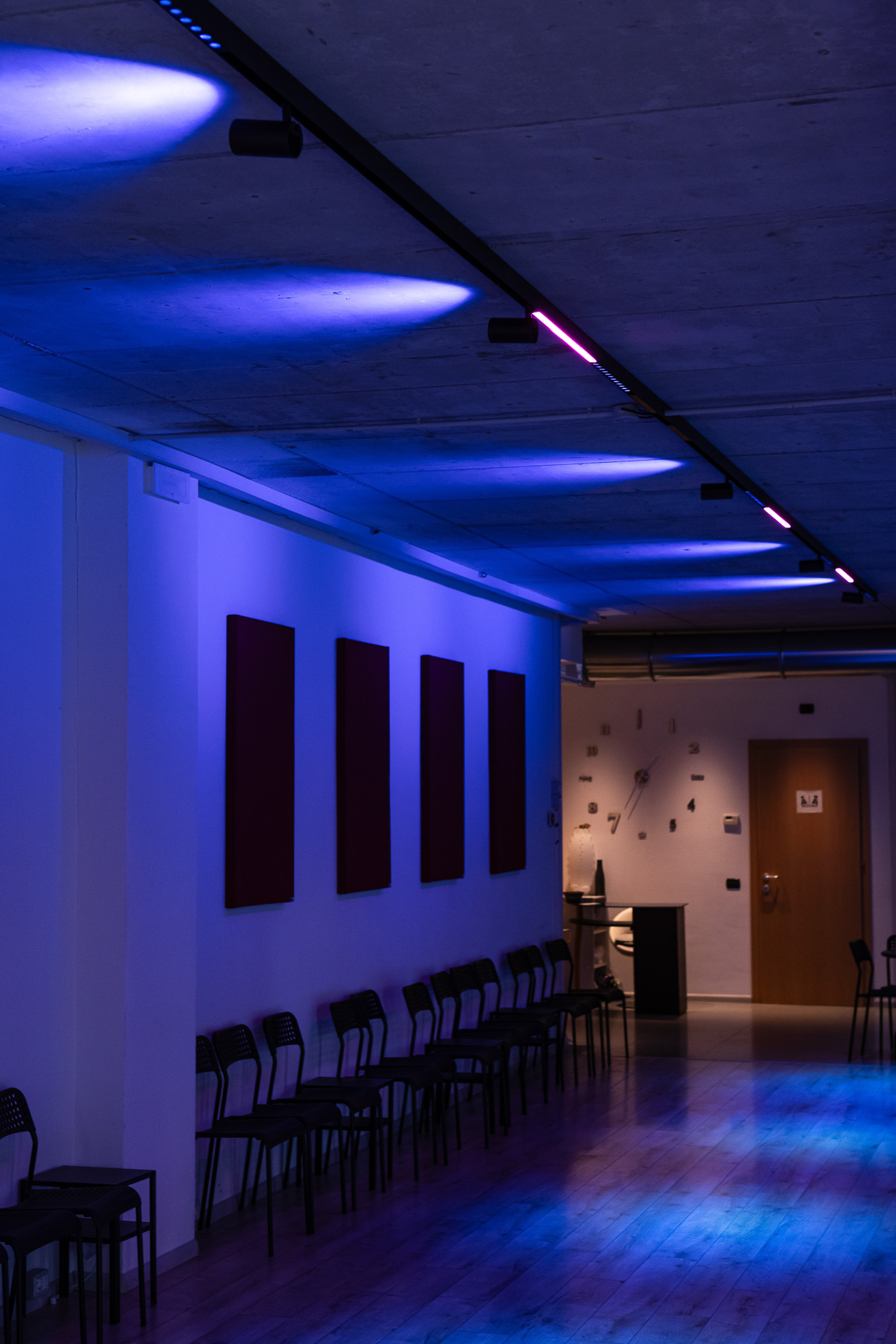 illuminazione Bolzano sala ballo soffitto, lampade, installazione e progettazione, luci led atmosfera - Bressan Lighting Bolzano Alto Adige