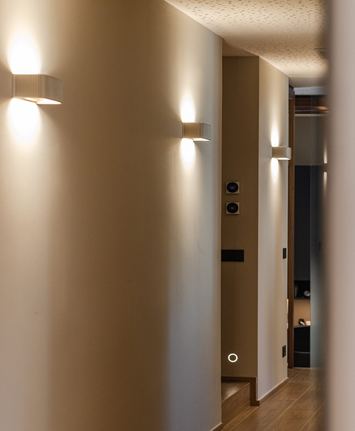 Uffici Confesercenti Alto Adige dettagli illuminazione corridoi interni - Bressan Lighting Bolzano
