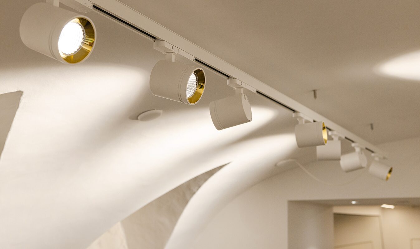 Vanity Italy Bolzano lampade negozio vetrina - bressan lighting illuminazione abbigliamento